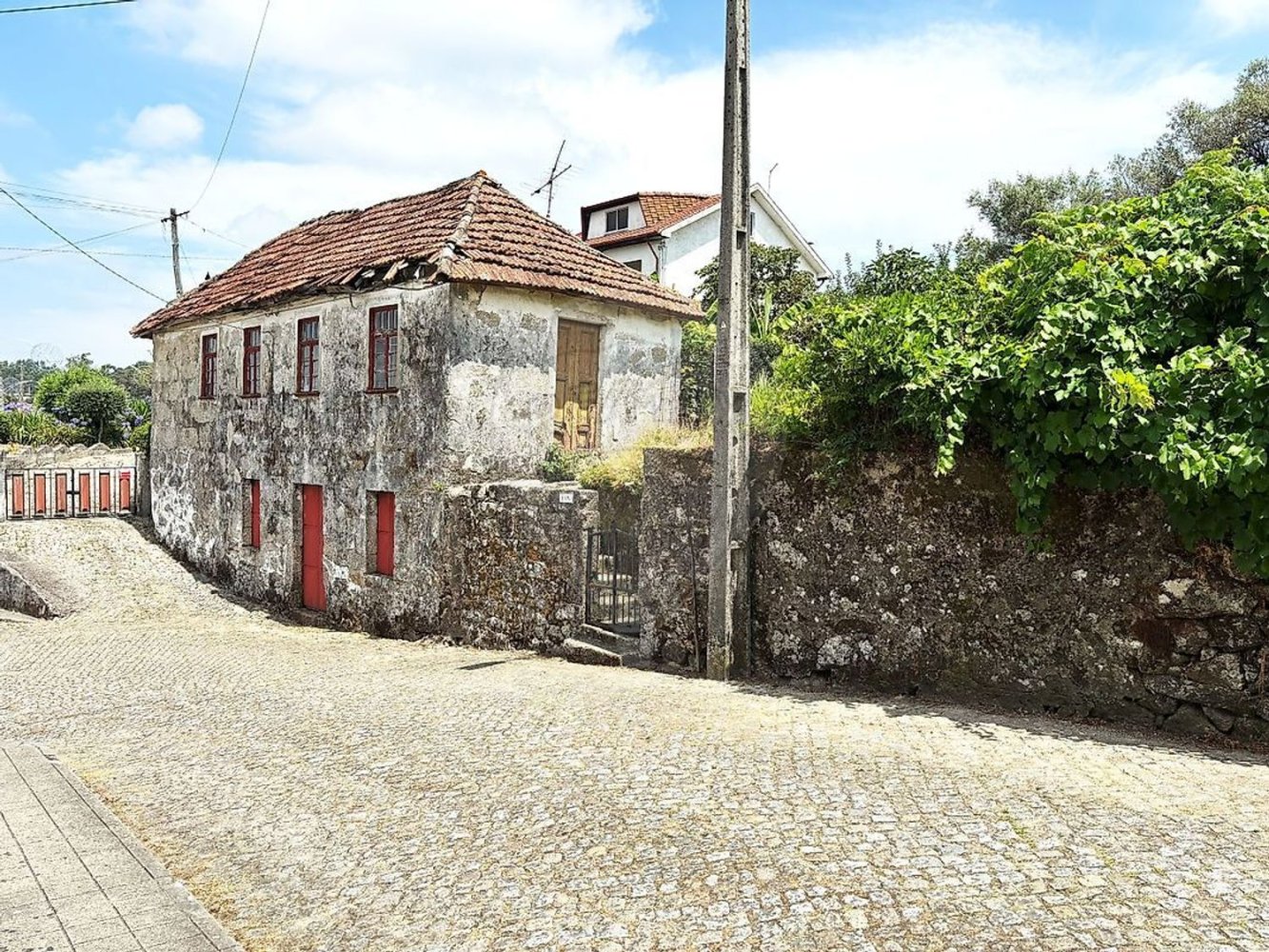 2 bedrooms House in Pacos de Ferreira, Portugal No. 222502