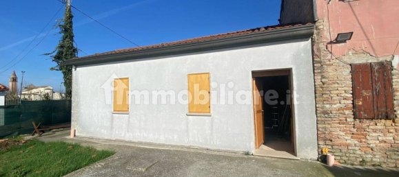 3 bedrooms Villa in Cona, Italy No. 288283 2