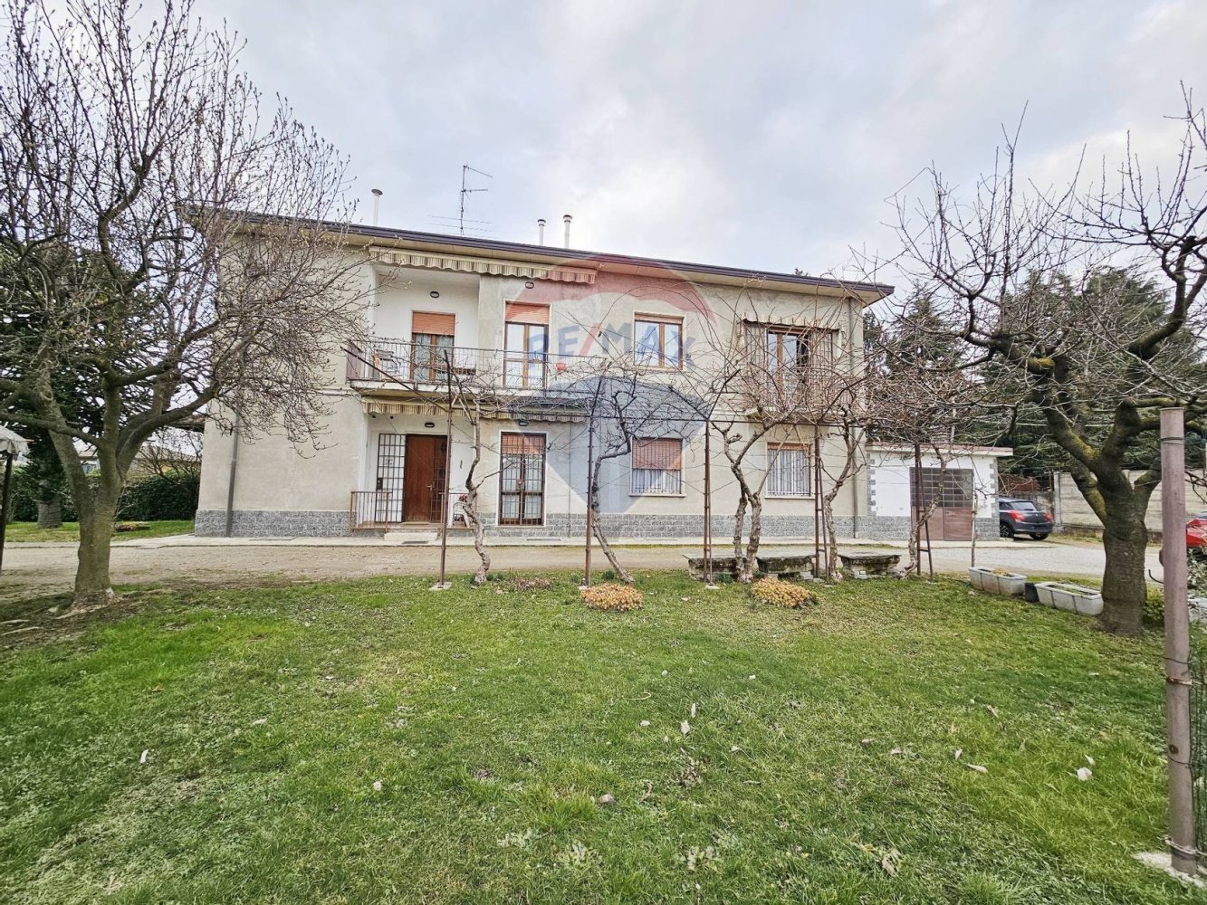 3 bedrooms Apartment in Cassano Magnago, Italy No. 168264