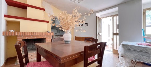 Дом с 8 комнатами в Вилла Санта Мария, Италия № 252324 3