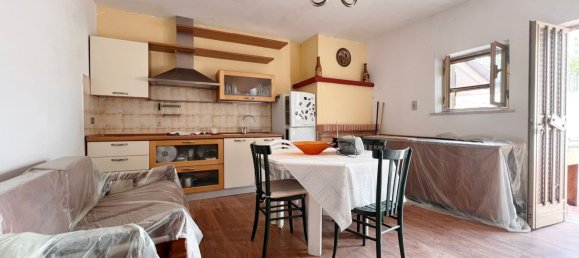 Дом с 8 комнатами в Вилла Санта Мария, Италия № 252324 14