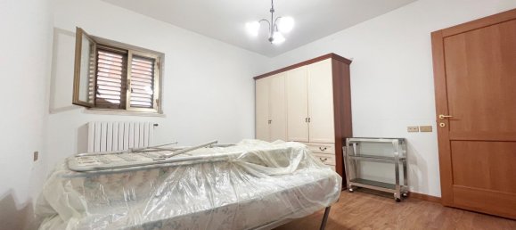 Дом с 8 комнатами в Вилла Санта Мария, Италия № 252324 16