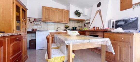 Дом с 8 комнатами в Вилла Санта Мария, Италия № 252324 32