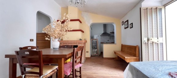 Дом с 8 комнатами в Вилла Санта Мария, Италия № 252324 2