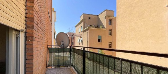 2 bedrooms Apartment in Rome, Italy No. 304162 3