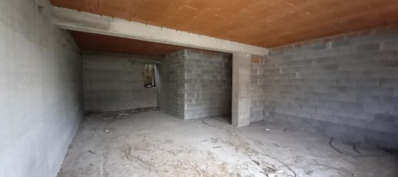 4 bedrooms Apartment in Altissimo, Italy No. 72302 18