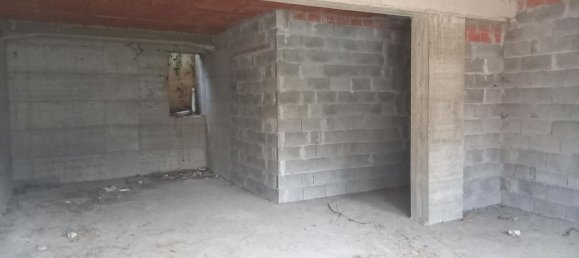 4 bedrooms Apartment in Altissimo, Italy No. 72302 17