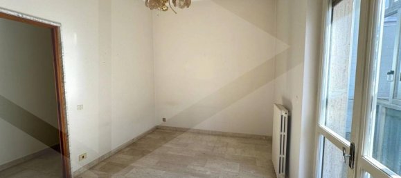 Imóvel comercial de 4 divisões em Noicattaro, Italy N.º 28447 16