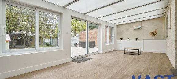 3 bedrooms House in Douai, France No. 160556 4