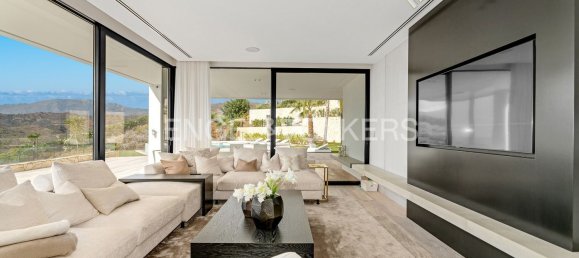 Villa de 7 dormitorios en Málaga, Spain No. 58195 3