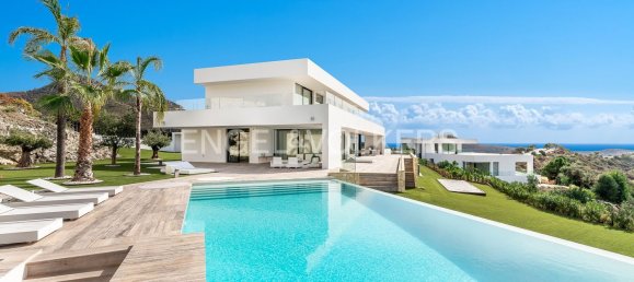 Villa de 7 dormitorios en Málaga, Spain No. 58195 2