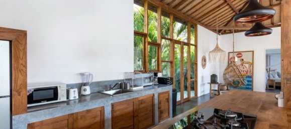 4 bedrooms Villa in Seminyak, Indonesia No. 3230 16