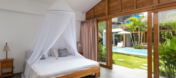 4 bedrooms Villa in Seminyak, Indonesia No. 3230 17