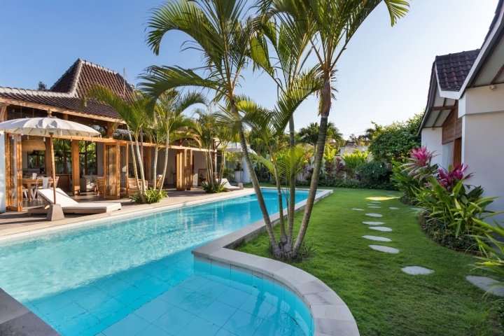 4 bedrooms Villa in Seminyak, Indonesia No. 3230