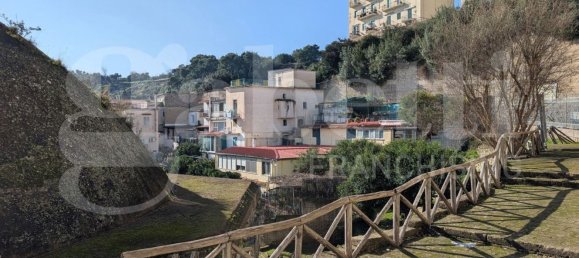 5 Schlafzimmer Haus in Bacoli, Italy, Nr. 376476 17