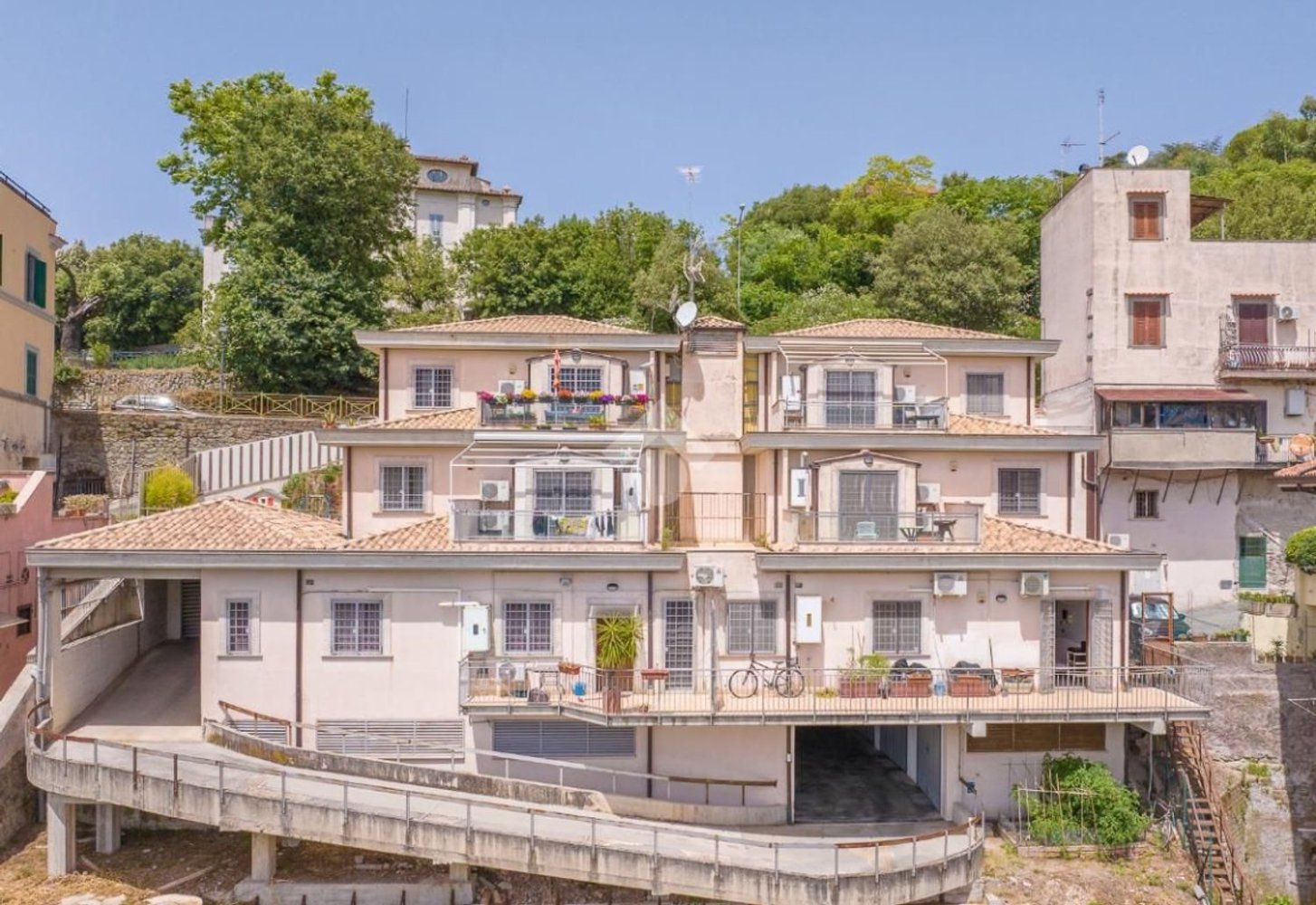 3 Schlafzimmer Wohnung in Ariccia, Italy, Nr. 335771