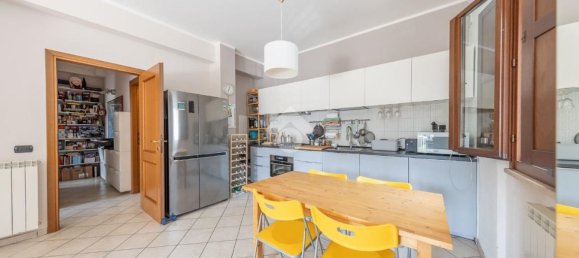 3 Schlafzimmer Wohnung in Ariccia, Italy, Nr. 335771 5