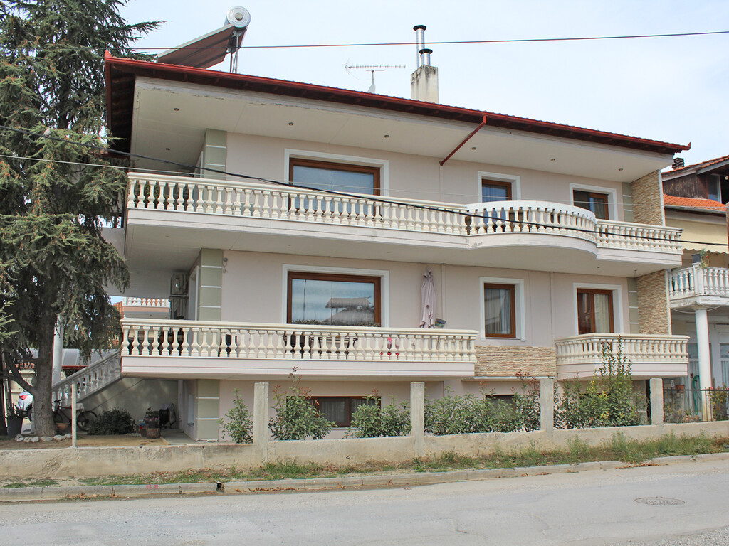 8 bedrooms House in Pieria, Greece No. 94272