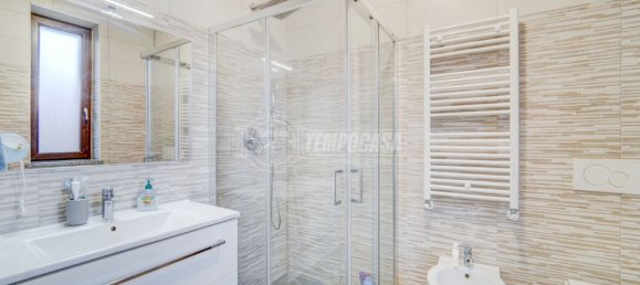 Apartamento T2 em Varano Borghi, Italy N.º 87715 8