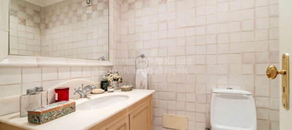 4 Schlafzimmer Villa in Cascais, Portugal, Nr. 93373 16