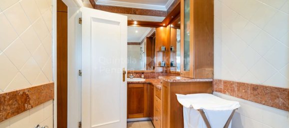 4 Schlafzimmer Villa in Cascais, Portugal, Nr. 93373 19