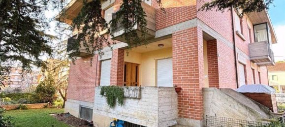 5 rooms House in San Severino Marche, Italy No. 165618 12