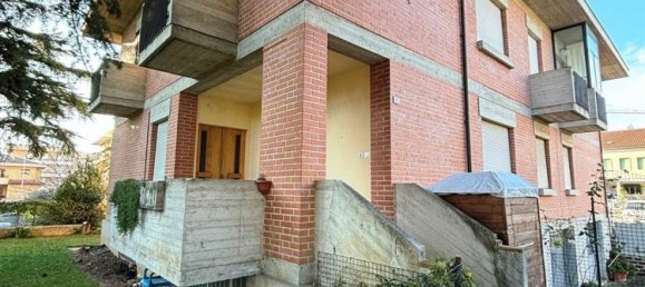 5 rooms House in San Severino Marche, Italy No. 165618 11
