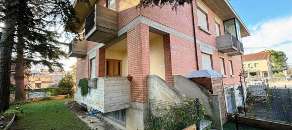 5 rooms House in San Severino Marche, Italy No. 165618 10