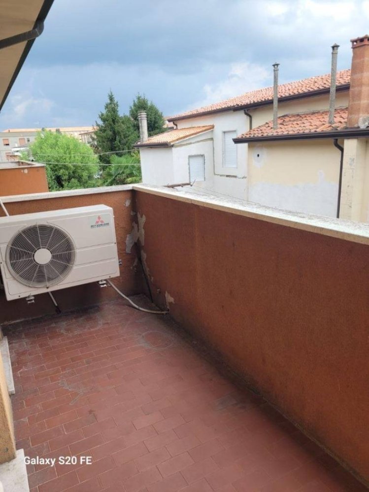 1 bedroom Apartment in Rovigo, Italy No. 351092