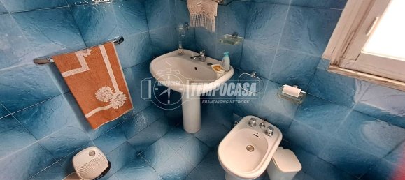 3 rooms House in Adelfia, Italy No. 268045 12