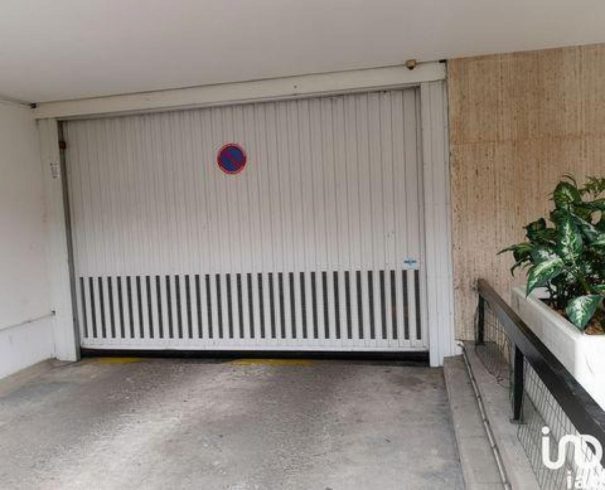 Loja em Chaville, France 12 m² N.º 19092