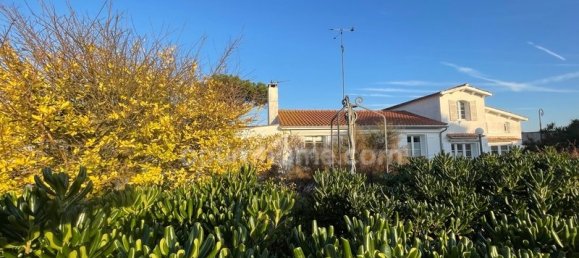 5 bedrooms Villa in Rivedoux-Plage, France No. 189804 2