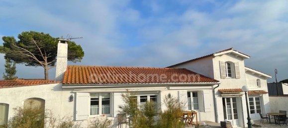 5 bedrooms Villa in Rivedoux-Plage, France No. 189804 3