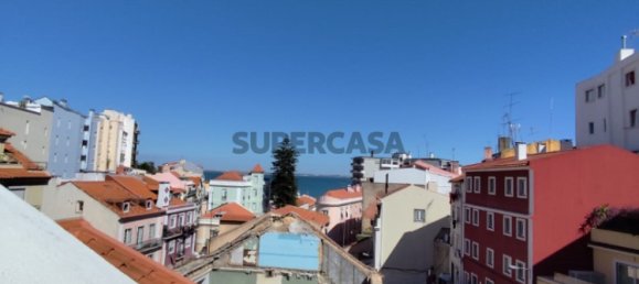 2 bedrooms Apartment in Lisbon, Portugal No. 155072 12