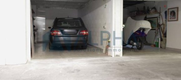 Гараж 21м² в Беллария Иджеа Марина, Италия № 155482 4