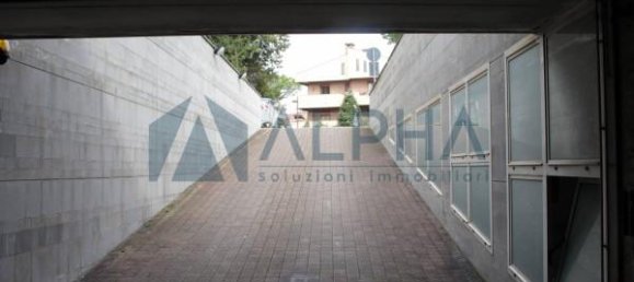 Гараж 21м² в Беллария Иджеа Марина, Италия № 155482 5