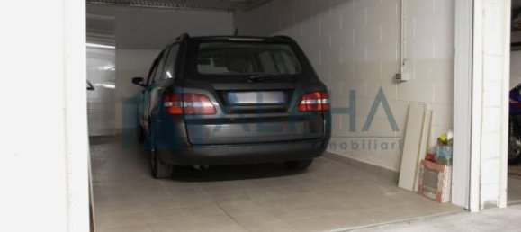 Гараж 21м² в Беллария Иджеа Марина, Италия № 155482 3