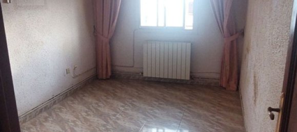 Квартира с 3 спальнями в Сарагоса, Испания № 146327 5