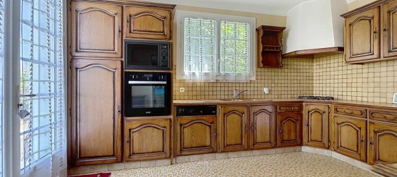 3 bedrooms House in Vendee, France No. 278032 4