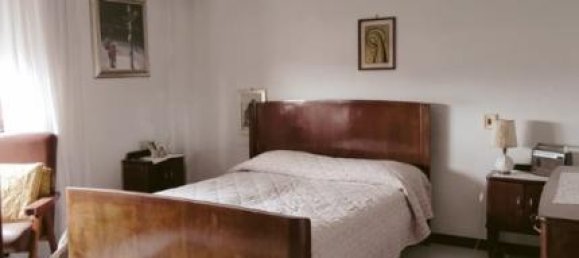 4-salle Appartement à Eboli, Italy No. 112993 12
