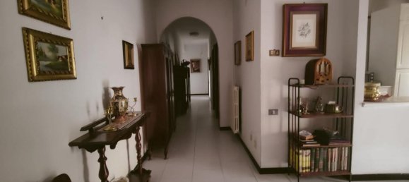 4-salle Appartement à Eboli, Italy No. 112993 9