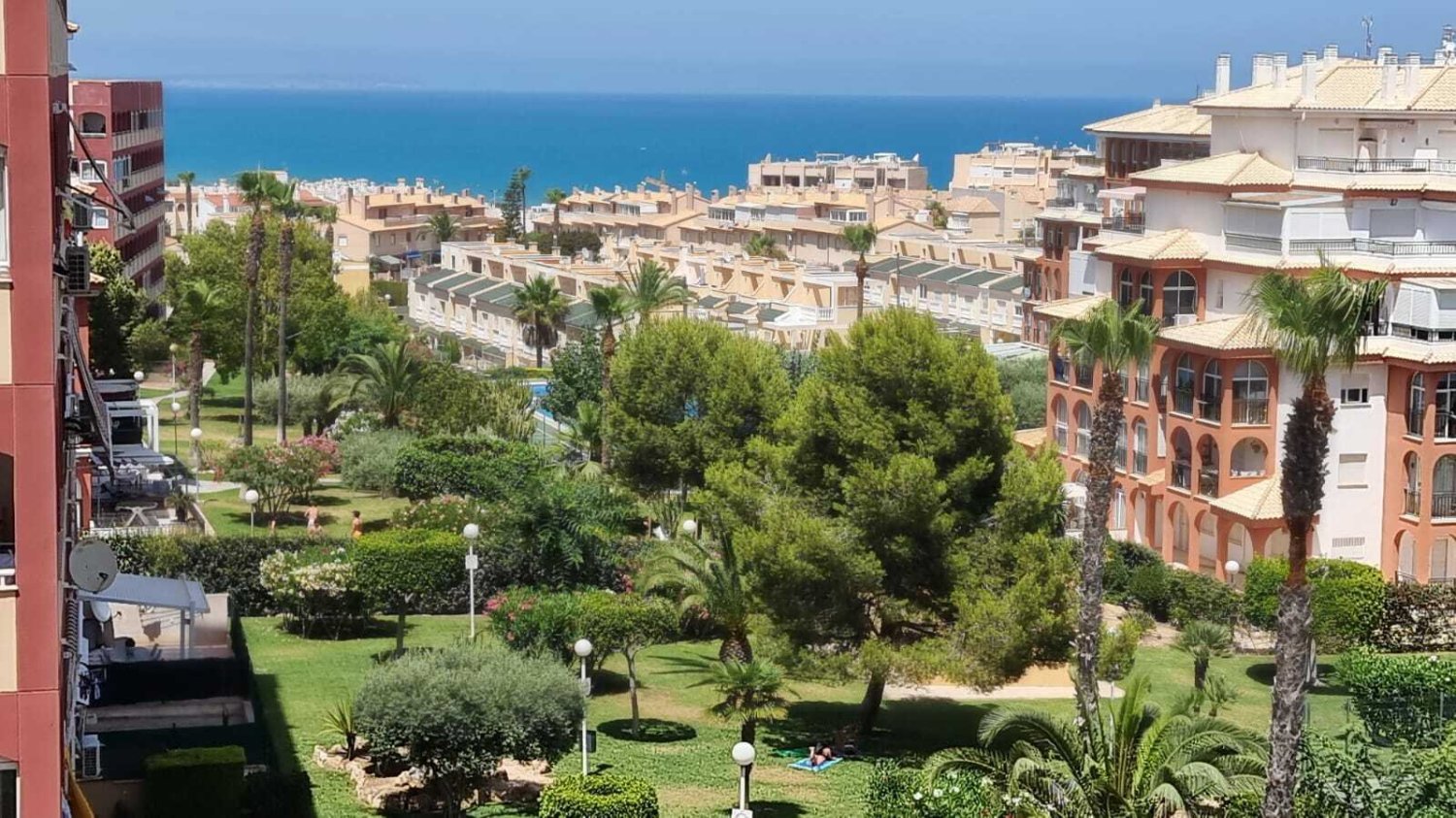 2 bedrooms Apartment in Torrevieja, Spain No. 285532