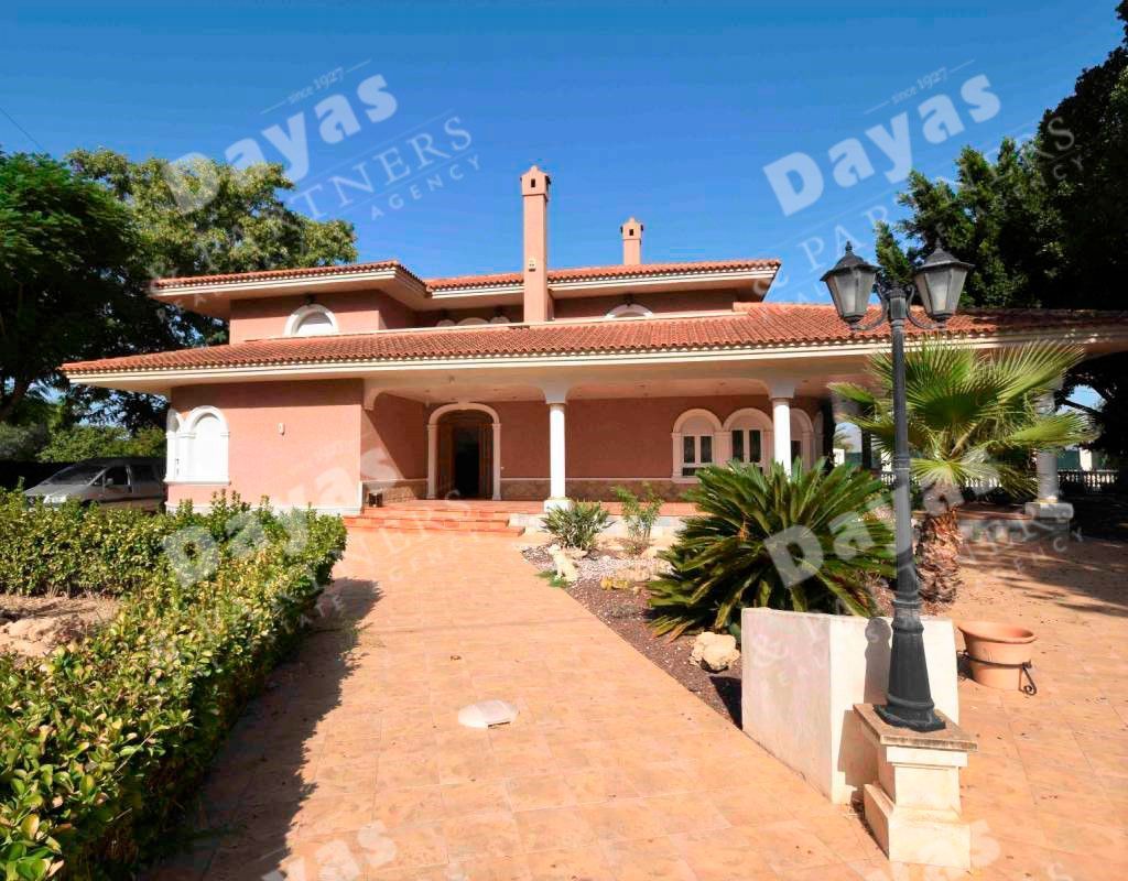 7 bedrooms House in Redovan, Spain No. 173437