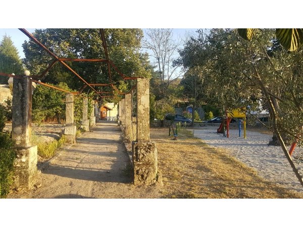 20 bedrooms House in Abrunhosa a Velha, Portugal No. 41372