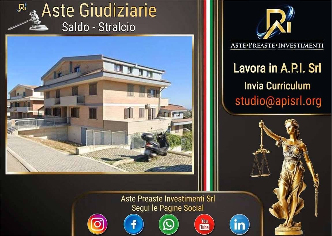 2 chambres Appartement à Città Sant'Angelo, Italy No. 271286