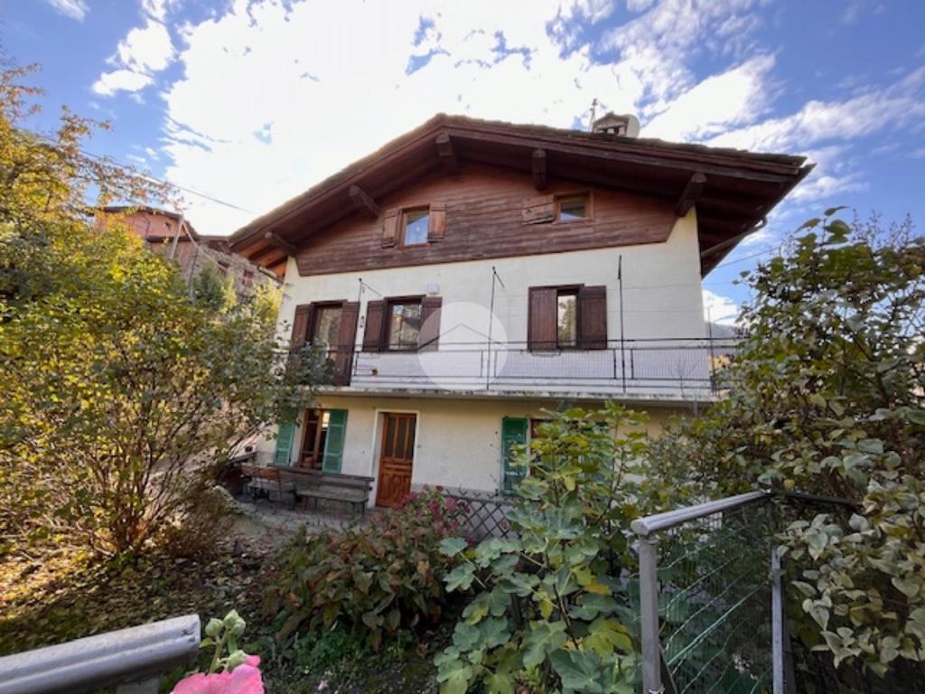 2 غرف نوم شقة في Introd, Italy رقم 85129