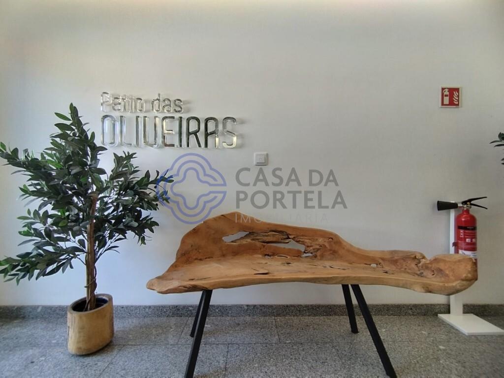 3 bedrooms Apartment in Valbom, Portugal No. 206369