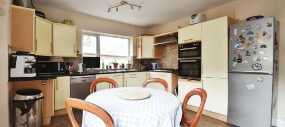 3 bedrooms Bungalow in Knaresborough, United Kingdom No. 2281 4