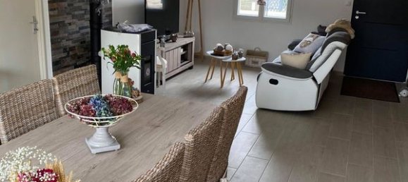 3 bedrooms House in Noyon, France No. 330313 3