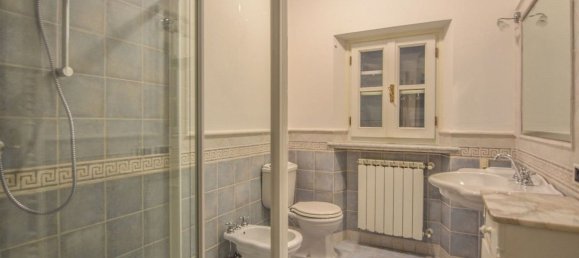 Вилла с 5 спальнями в Пьетрасанта, Италия № 35790 19